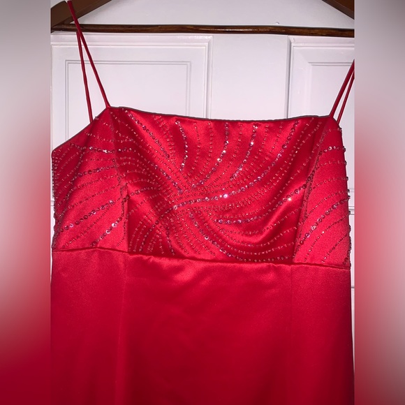 SIZE 14 PROM DRESS - Picture 4 of 5